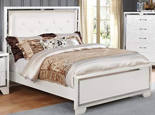 GTU Furniture Contemporary White and Silver Style Wooden Queen/King Bedroom Set